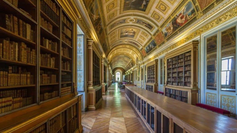 30 Most Beautiful Libraries in the World (2023 Updated)